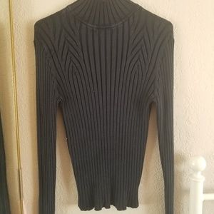 Turtleneck shirt